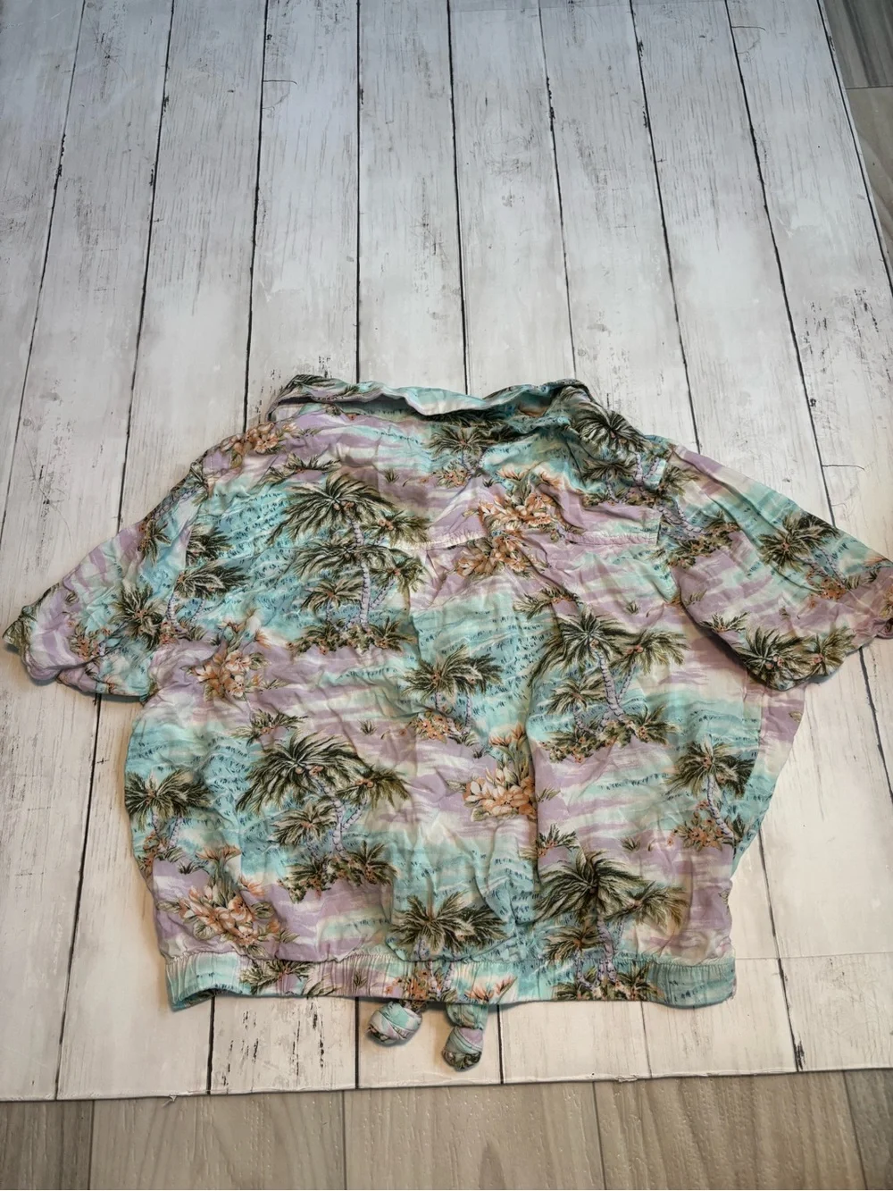 American Eagle Tie-Front Tropical Print Women's Top